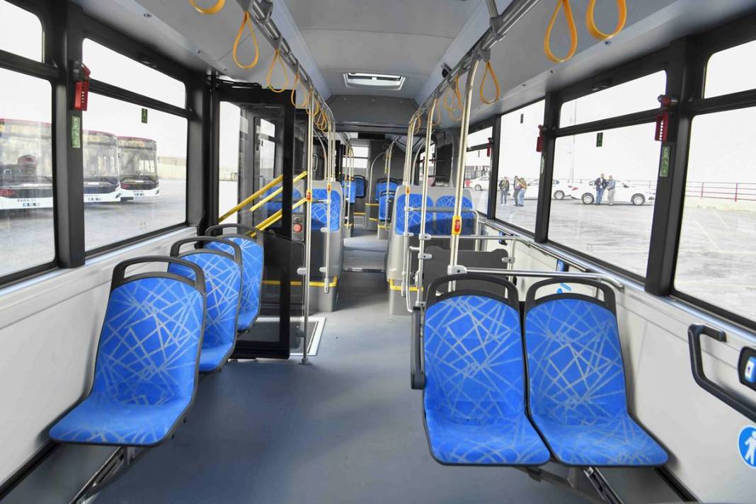 EGO araç filosuna taze kan: 9 körüklü 4 solo yeni otobüs başkentlilerin hizmetinde 10